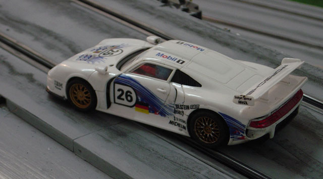 Scalextric 911-GT1