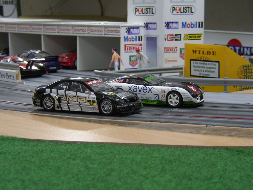 HORNBY MERCEDES CLK-DTM et TVR TUSCAN 400